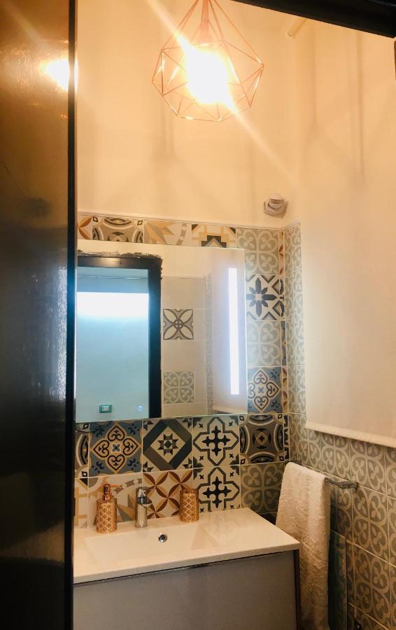 Ne Mia Apartment Palermo Bagian luar foto